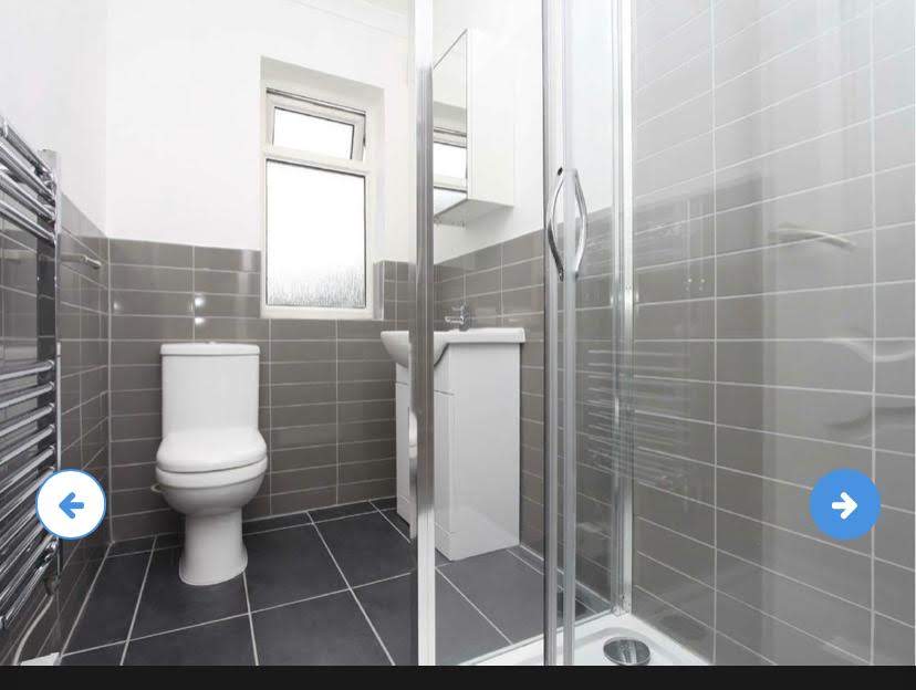 Builder: Image 6