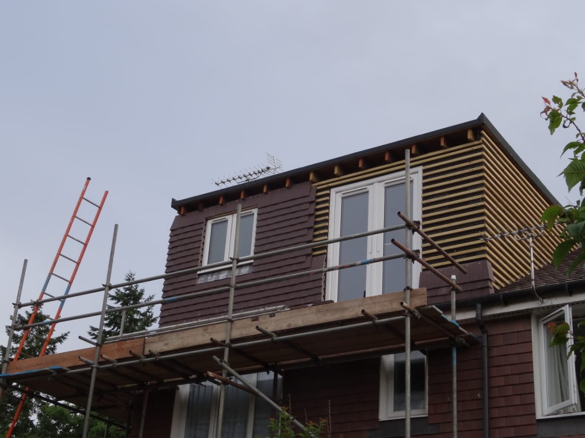 Builder: Image 1