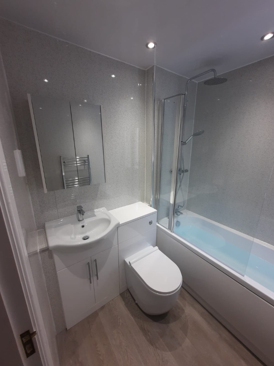 Bathroom Fitter: Image 3