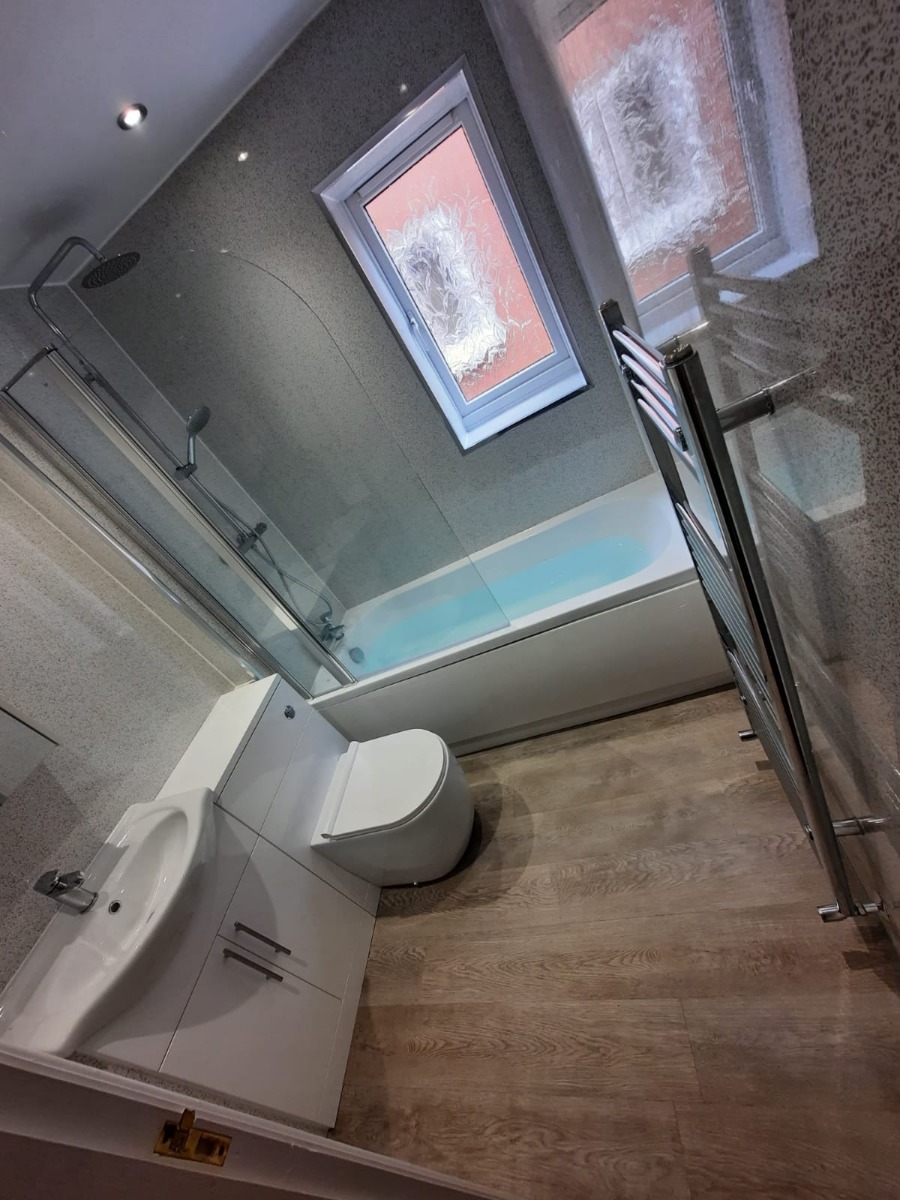 Bathroom Fitter: Image 5