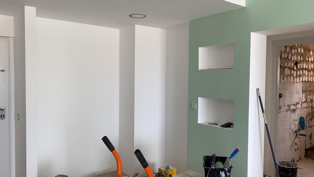 Painter and Decorator: Image 11