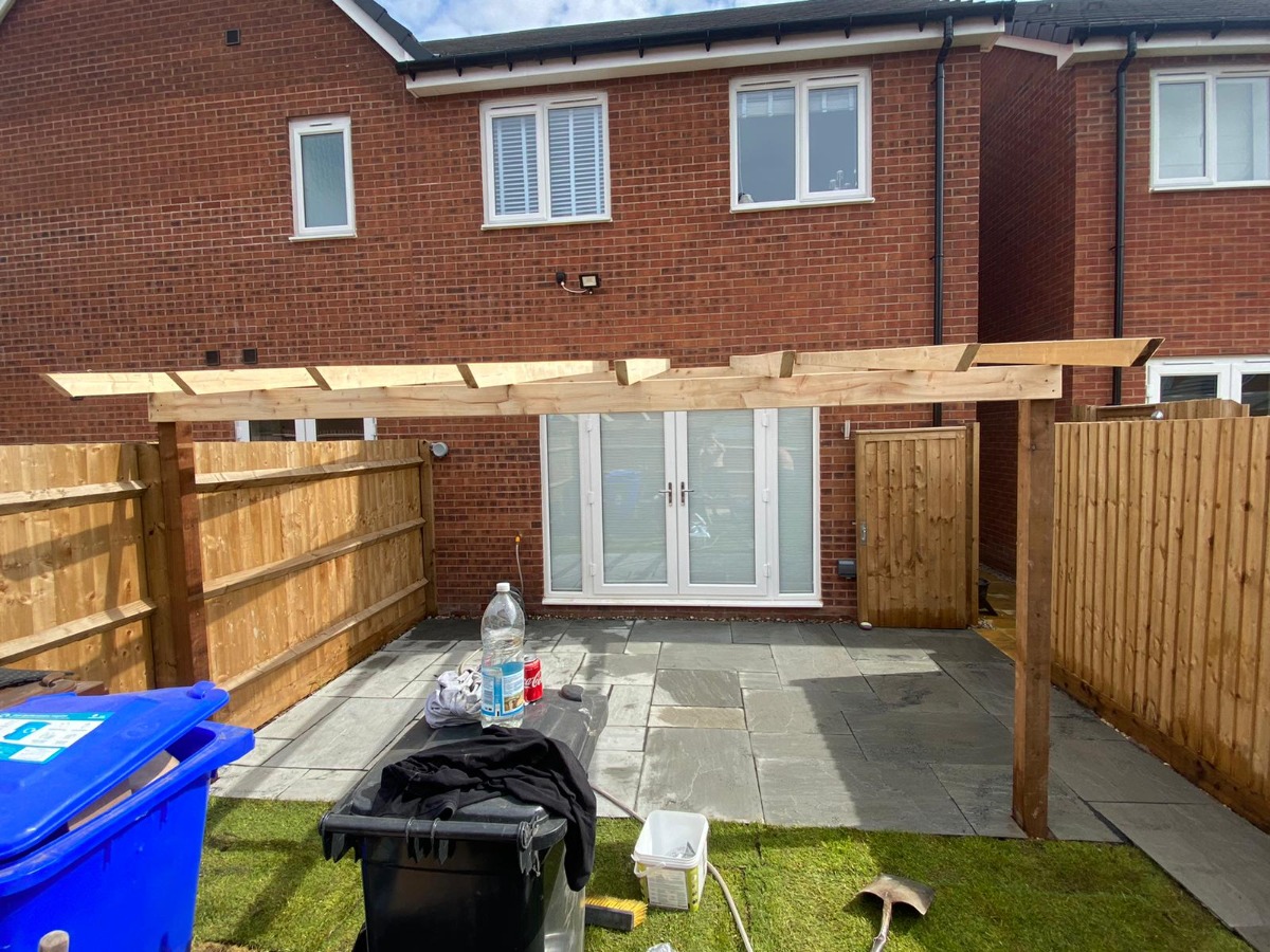 Builder: Image 1