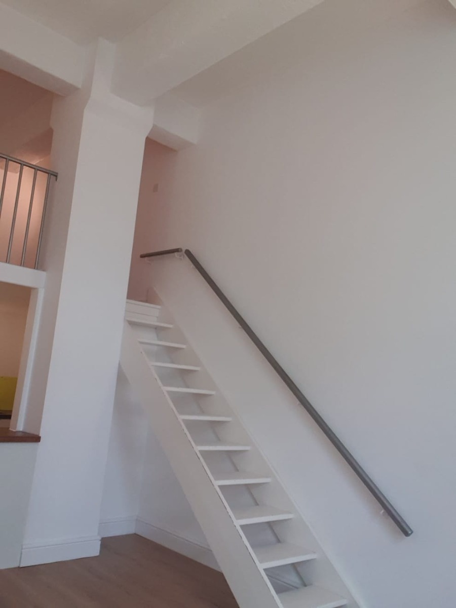 Painter and Decorator: Image 3