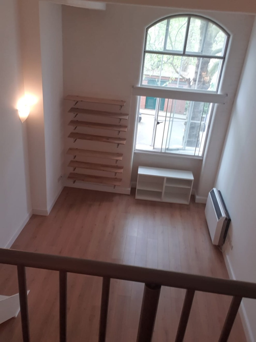 Painter and Decorator: Image 2