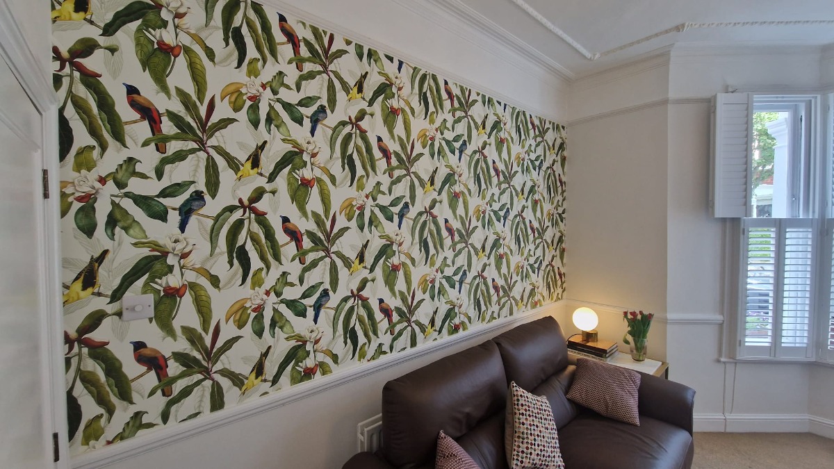 Painter and Decorator: Image 1