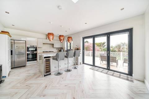 Kitchen Fitter: Image 2