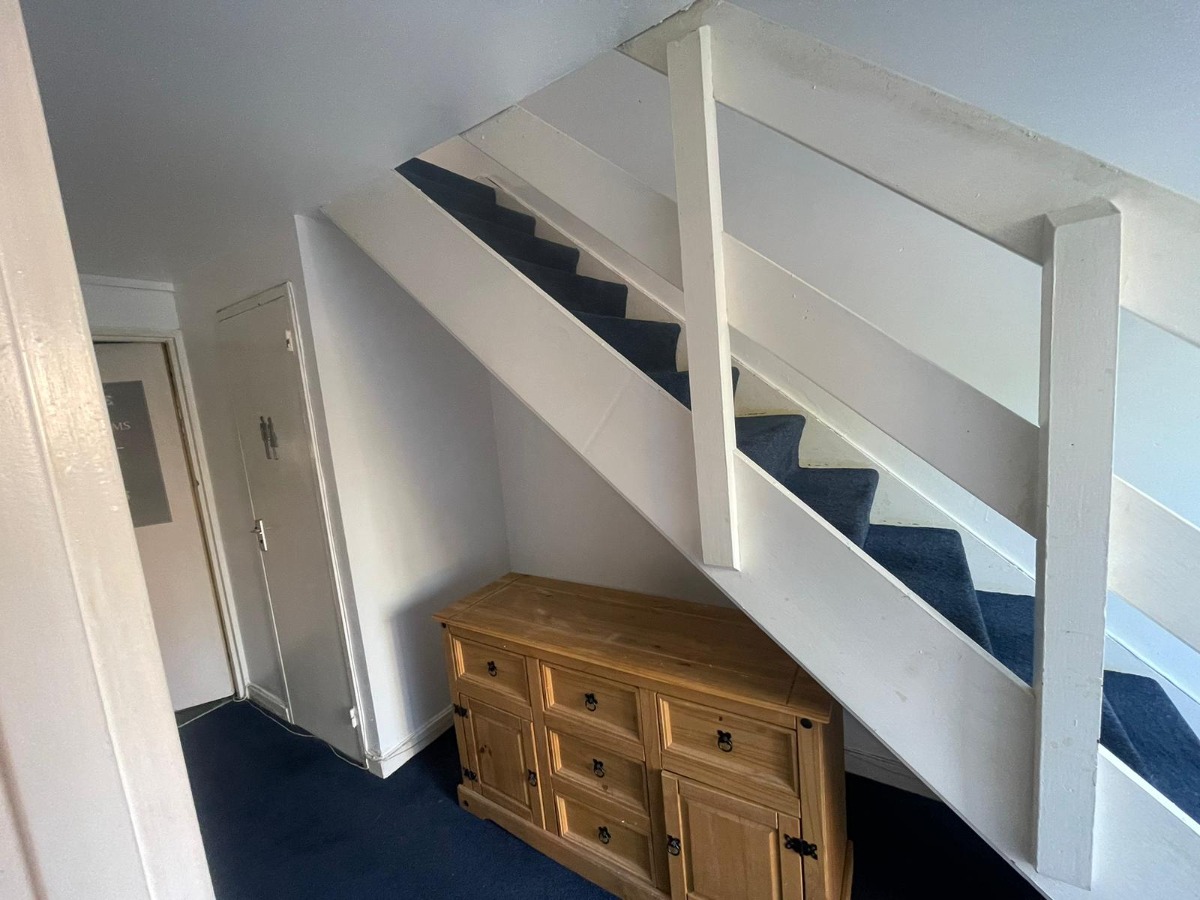 Company: Image 99
