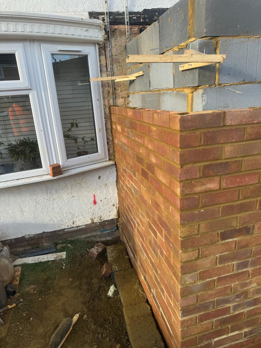 Builder: Image 26