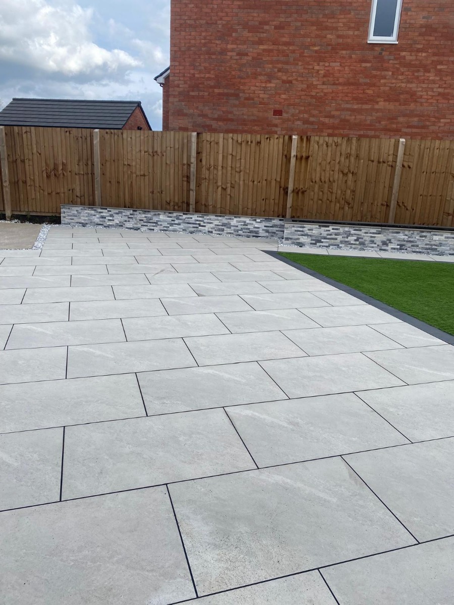 Landscaper: Image 1