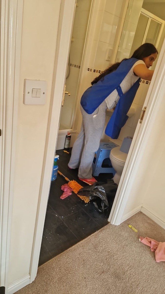 Company: Image 37