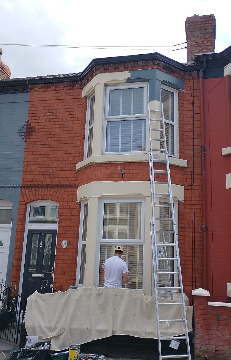 Painter and Decorator: Image 1