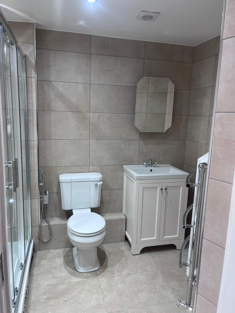 Bathroom Fitter: Image 3