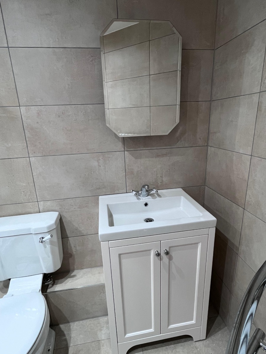 Bathroom Fitter: Image 2