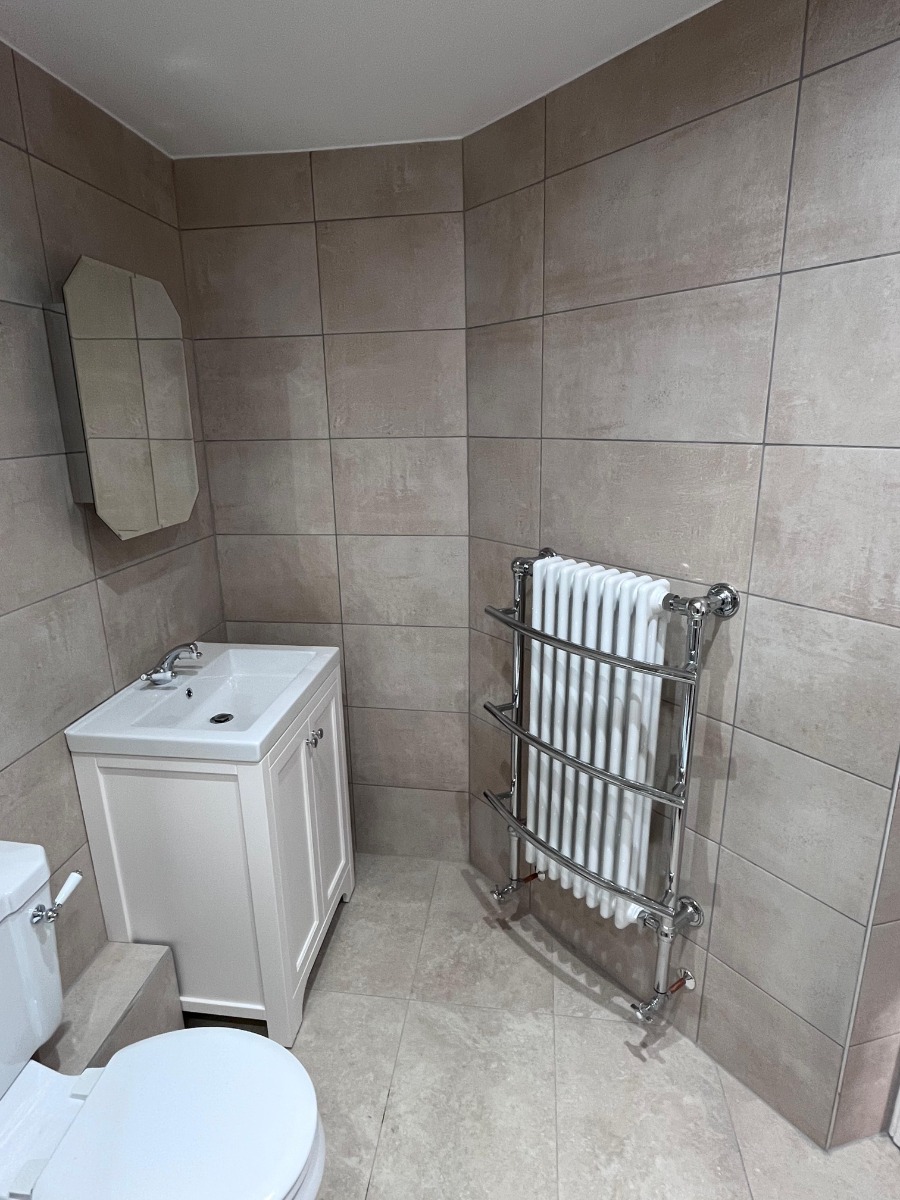 Bathroom Fitter: Image 1
