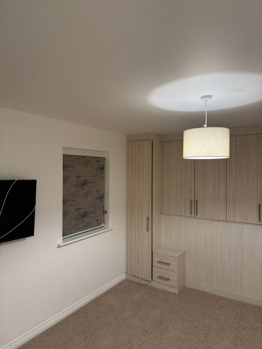 Painter and Decorator: Image 2