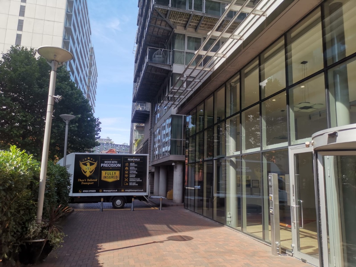 Removals and Storage: Image 28