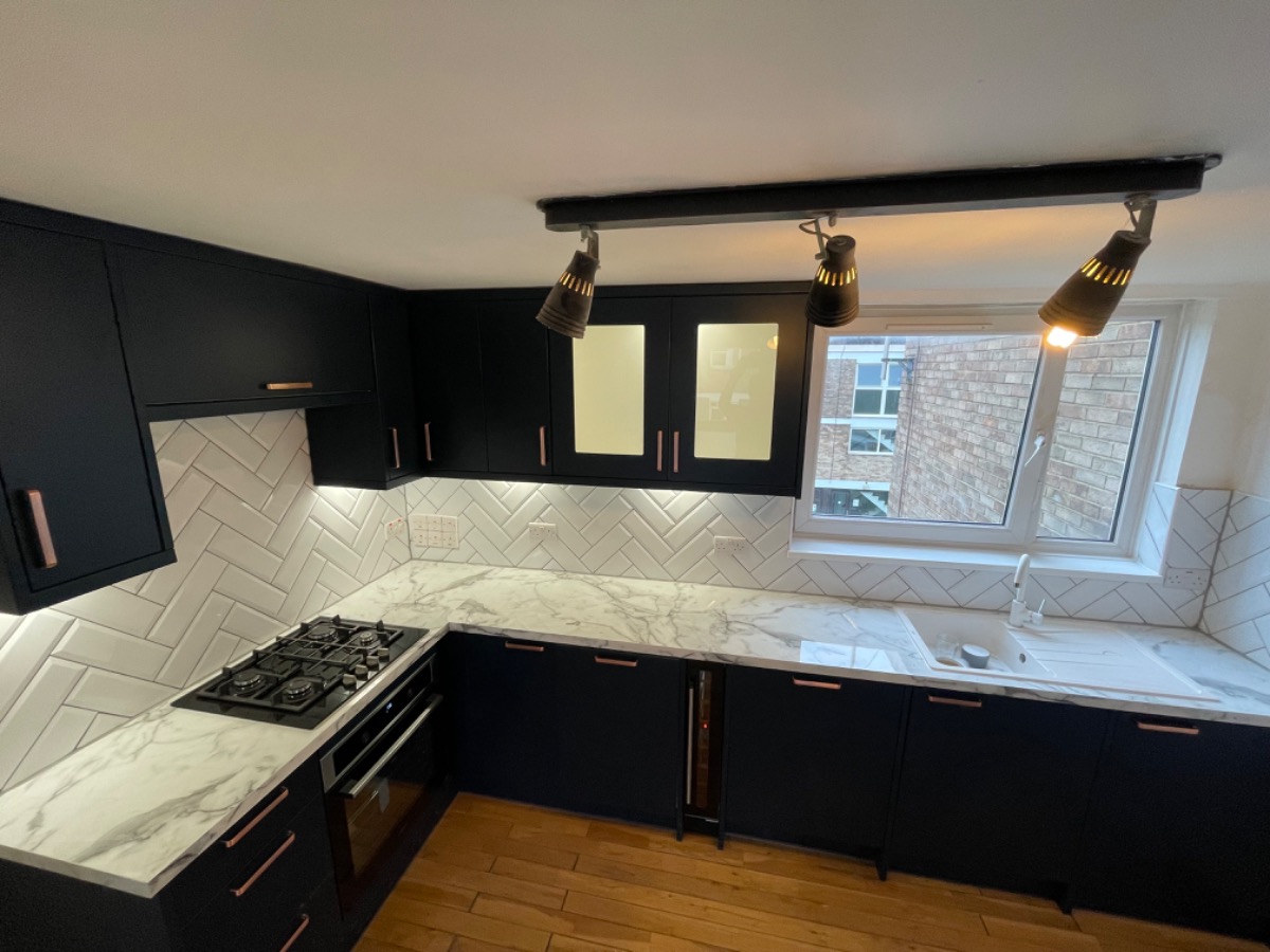 Kitchen Fitter: Image 2