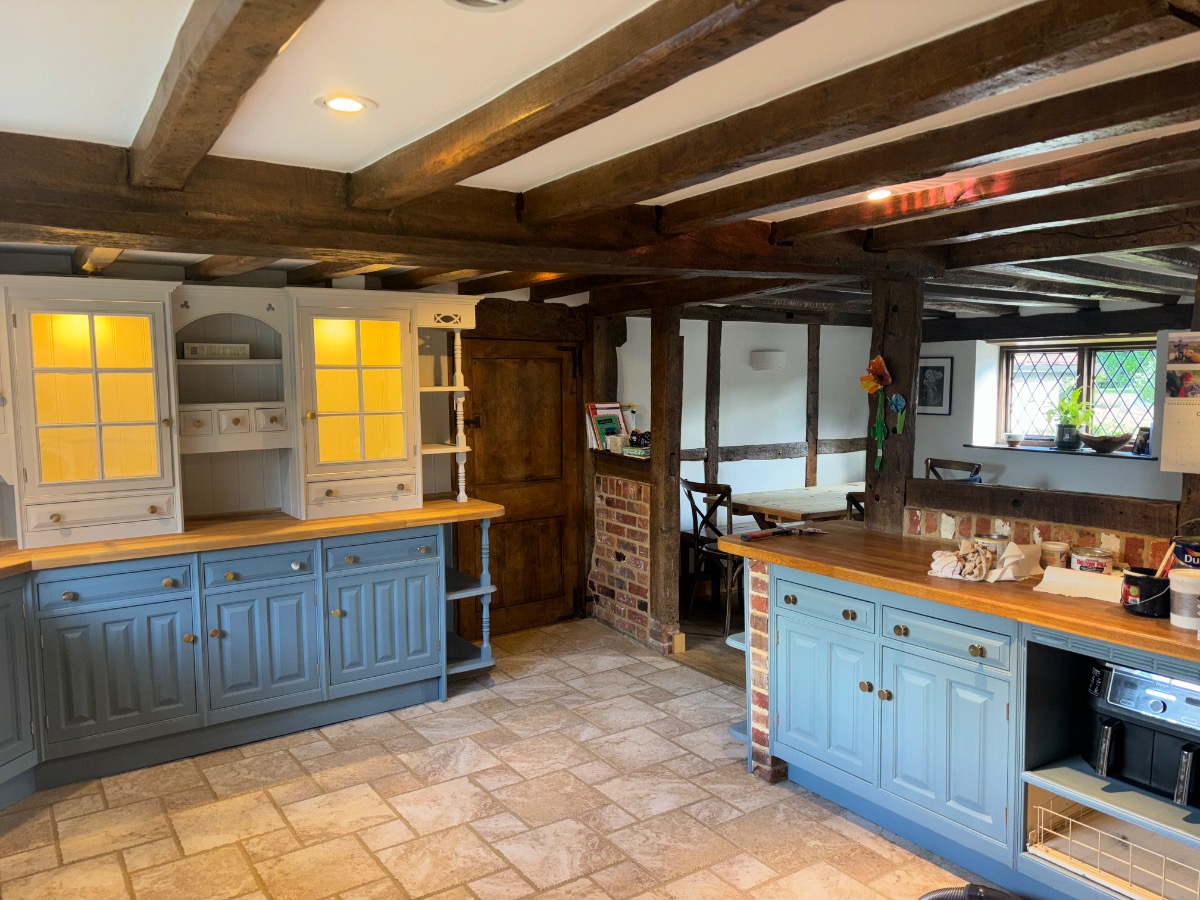 Painter and Decorator: Image 2