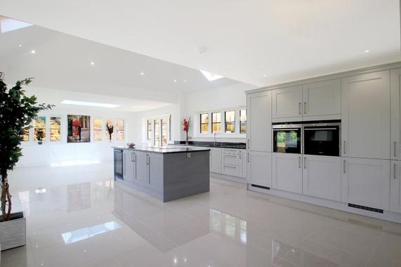 Builder: Image 7