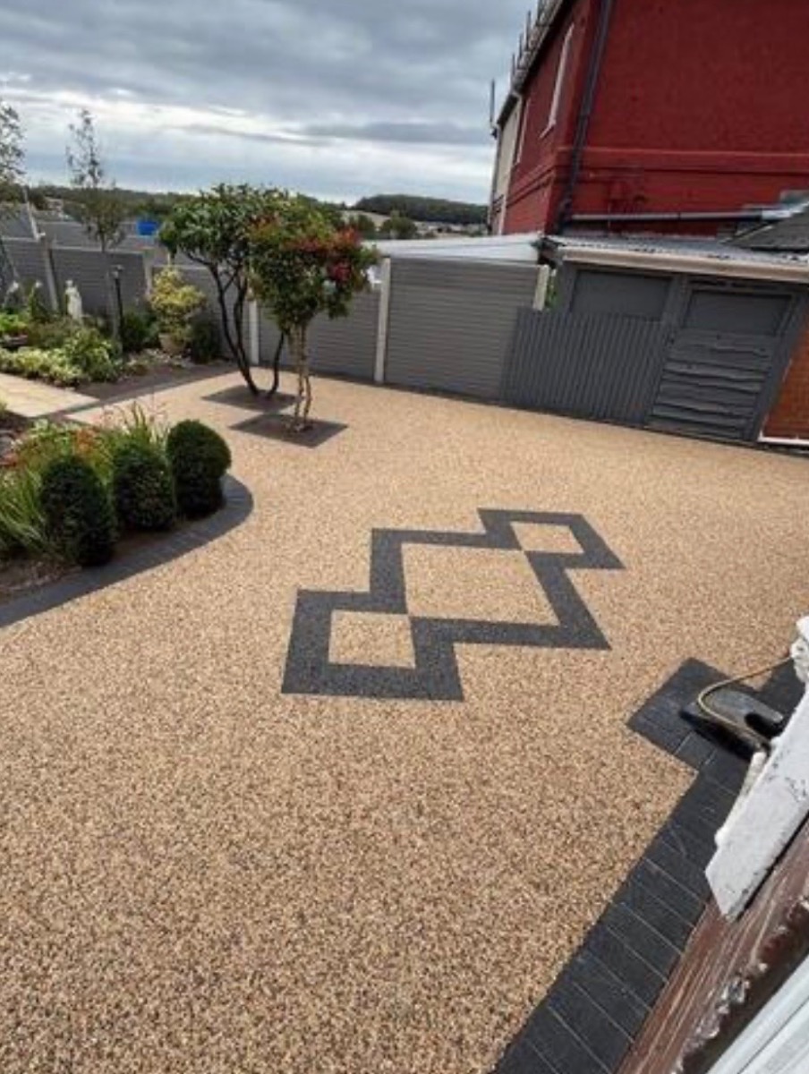 Driveway Specialist: Image 1