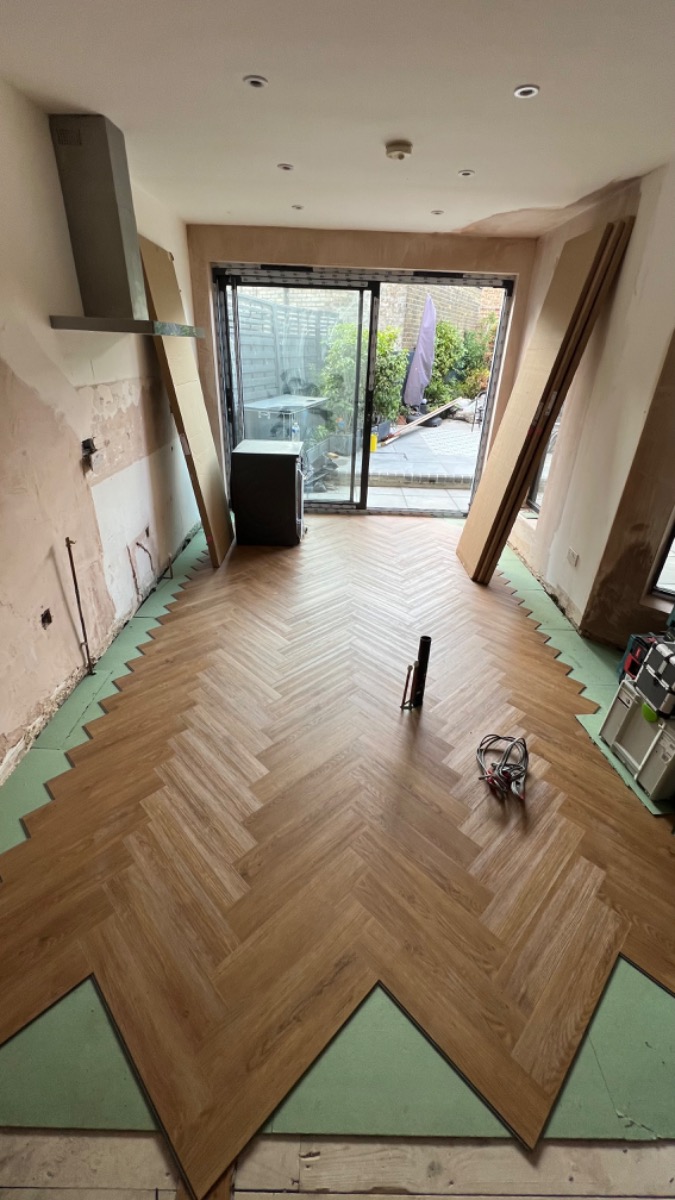 Kitchen Fitter: Image 27