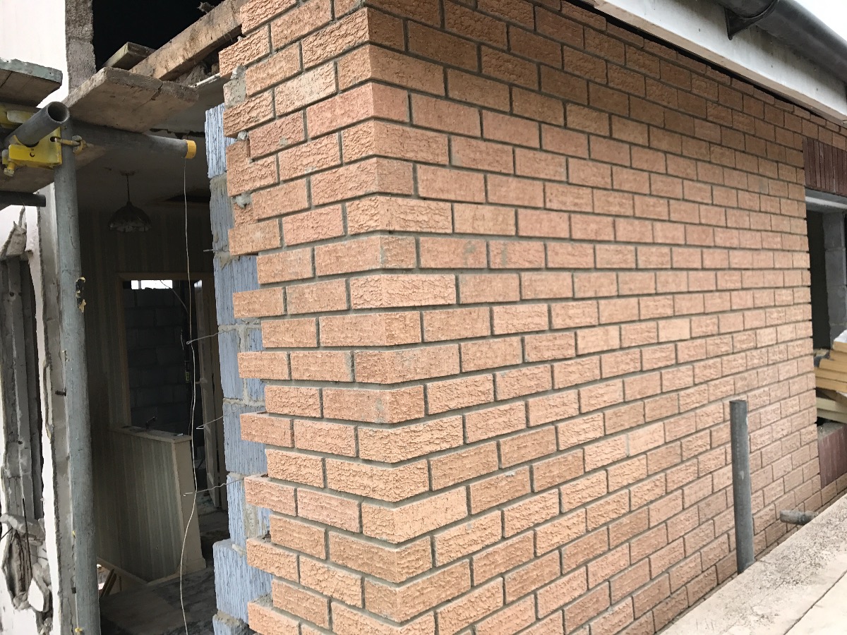 Builder: Image 38