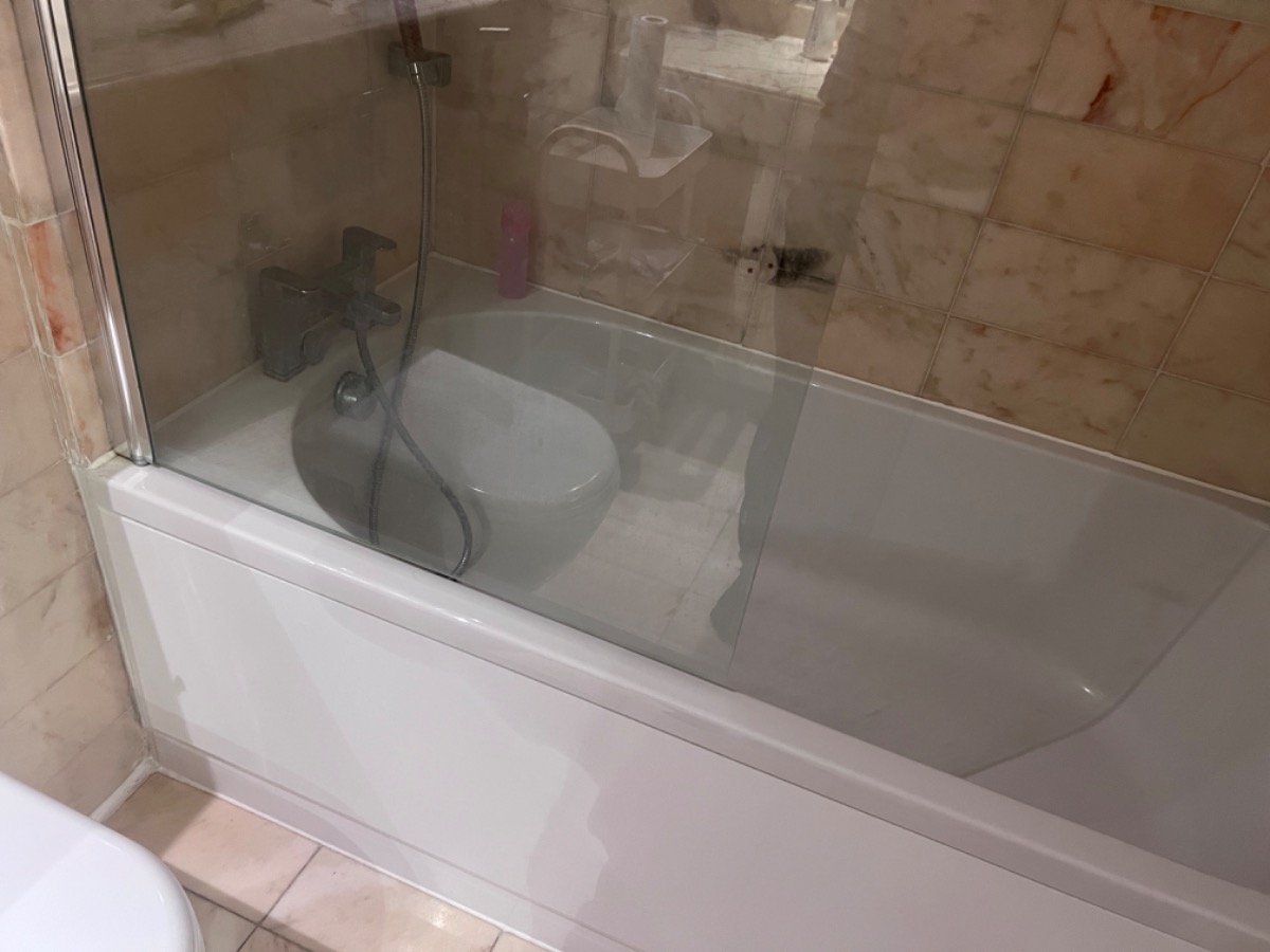 Bathroom Fitter: Image 2