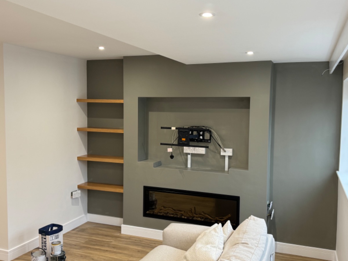 Painter and Decorator: Image 4