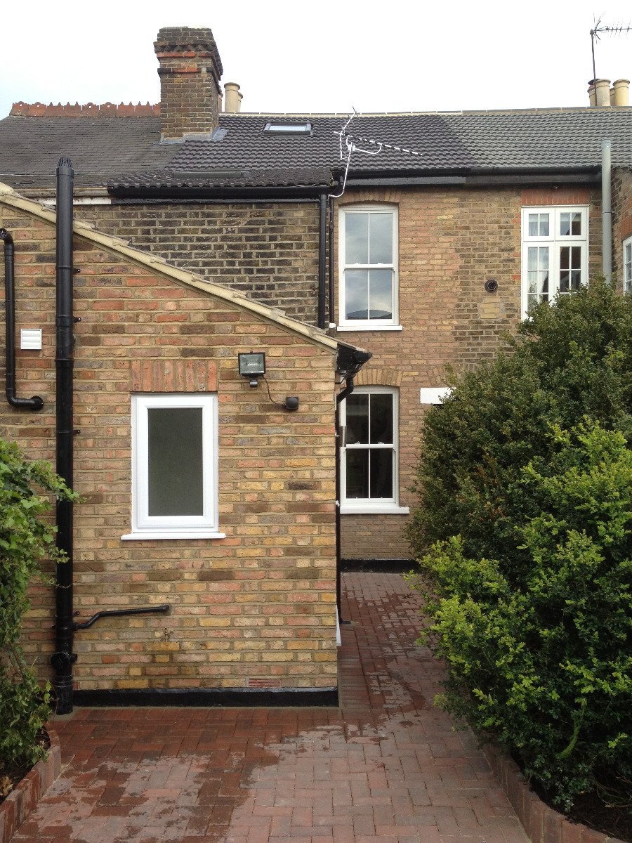 Simple small rear extension
