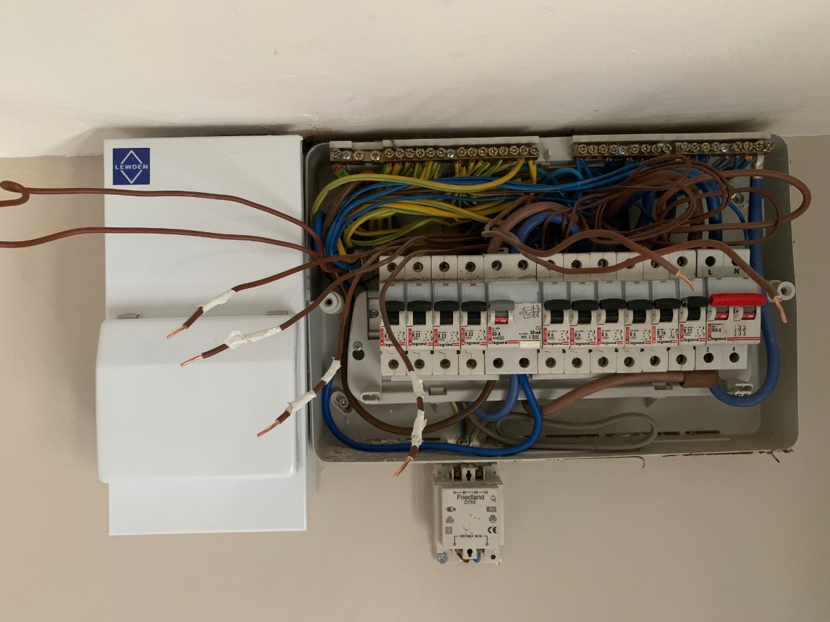 Electrician: Image 14