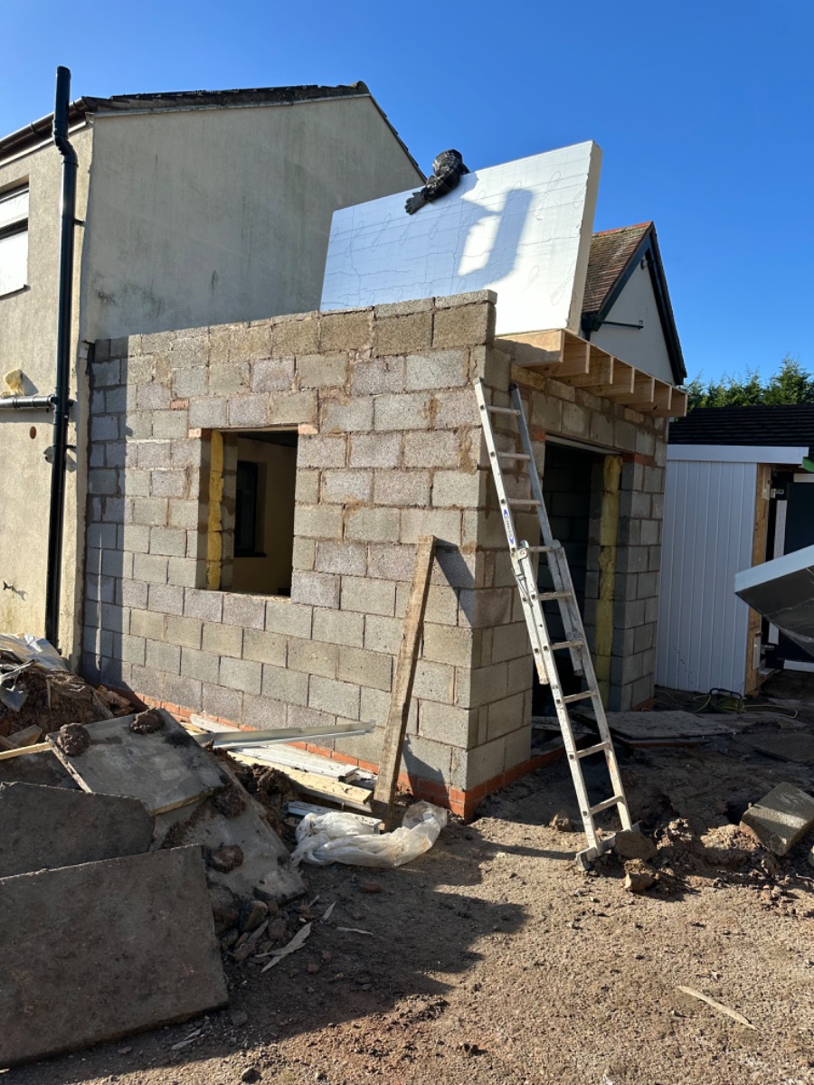 Builder: Image 3
