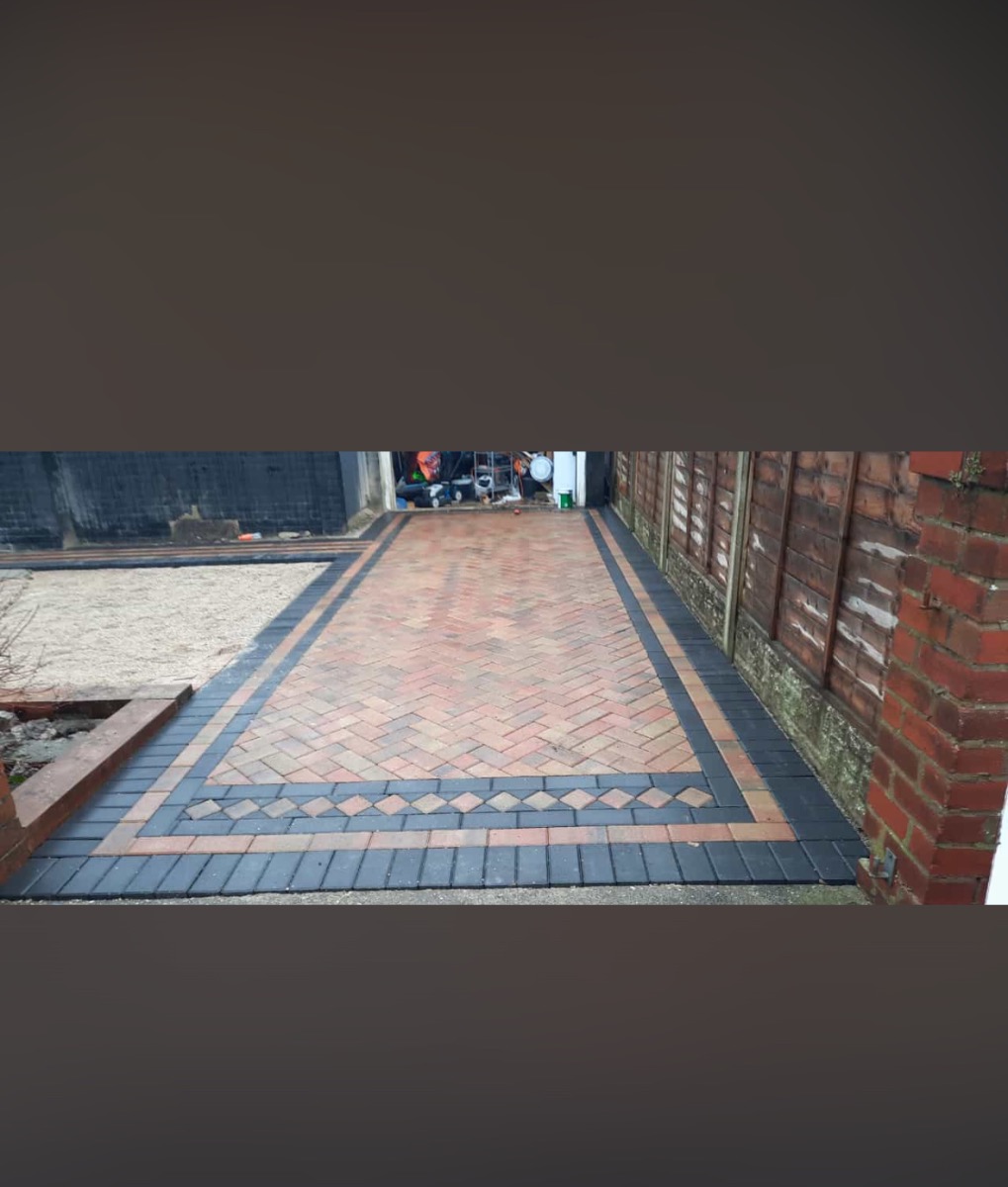 Driveway Specialist: Image 1