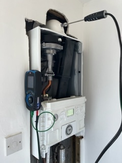 Heating Engineer: Image 6