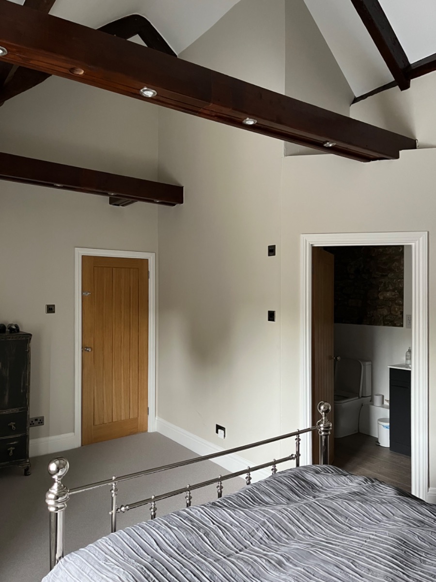 Painter and Decorator: Image 4