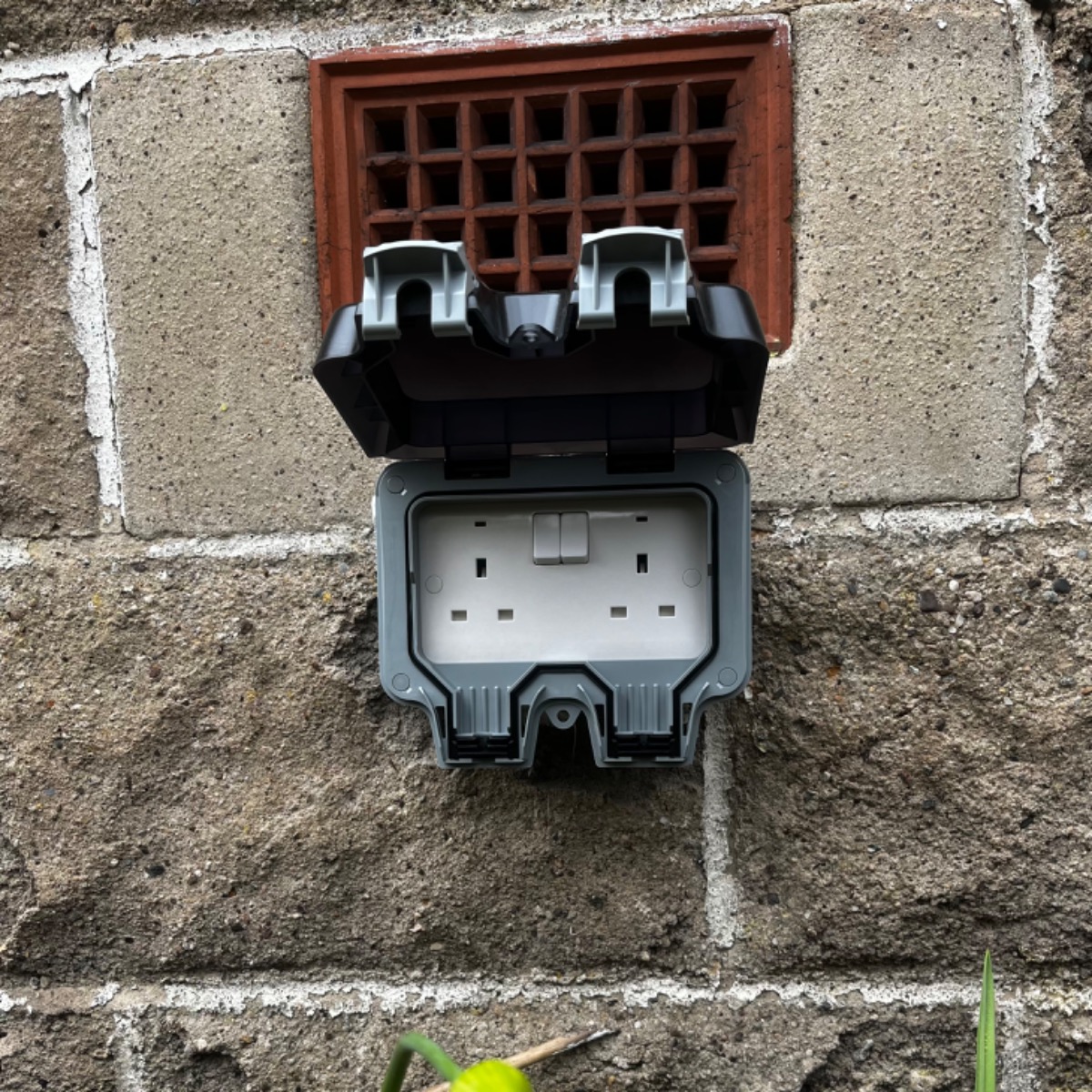 Electrician: Image 15