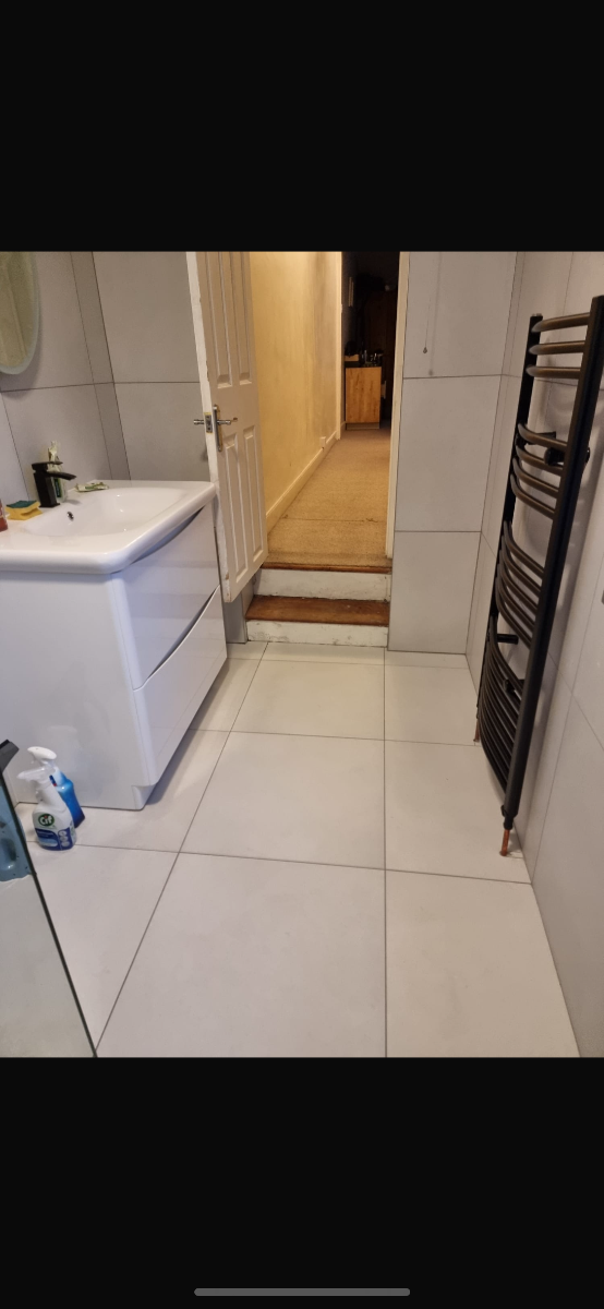 Bathroom Fitter: Image 2