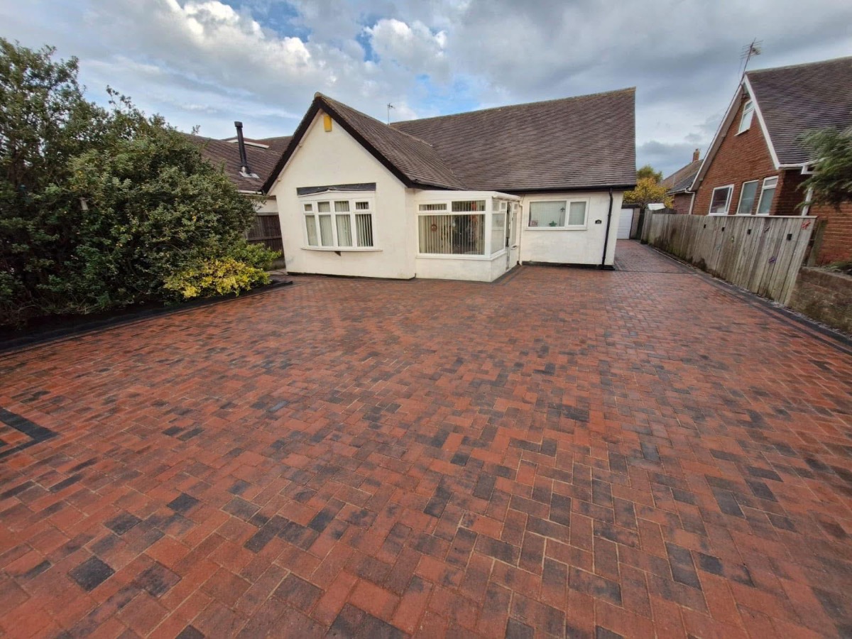 Driveway Specialist: Image 3