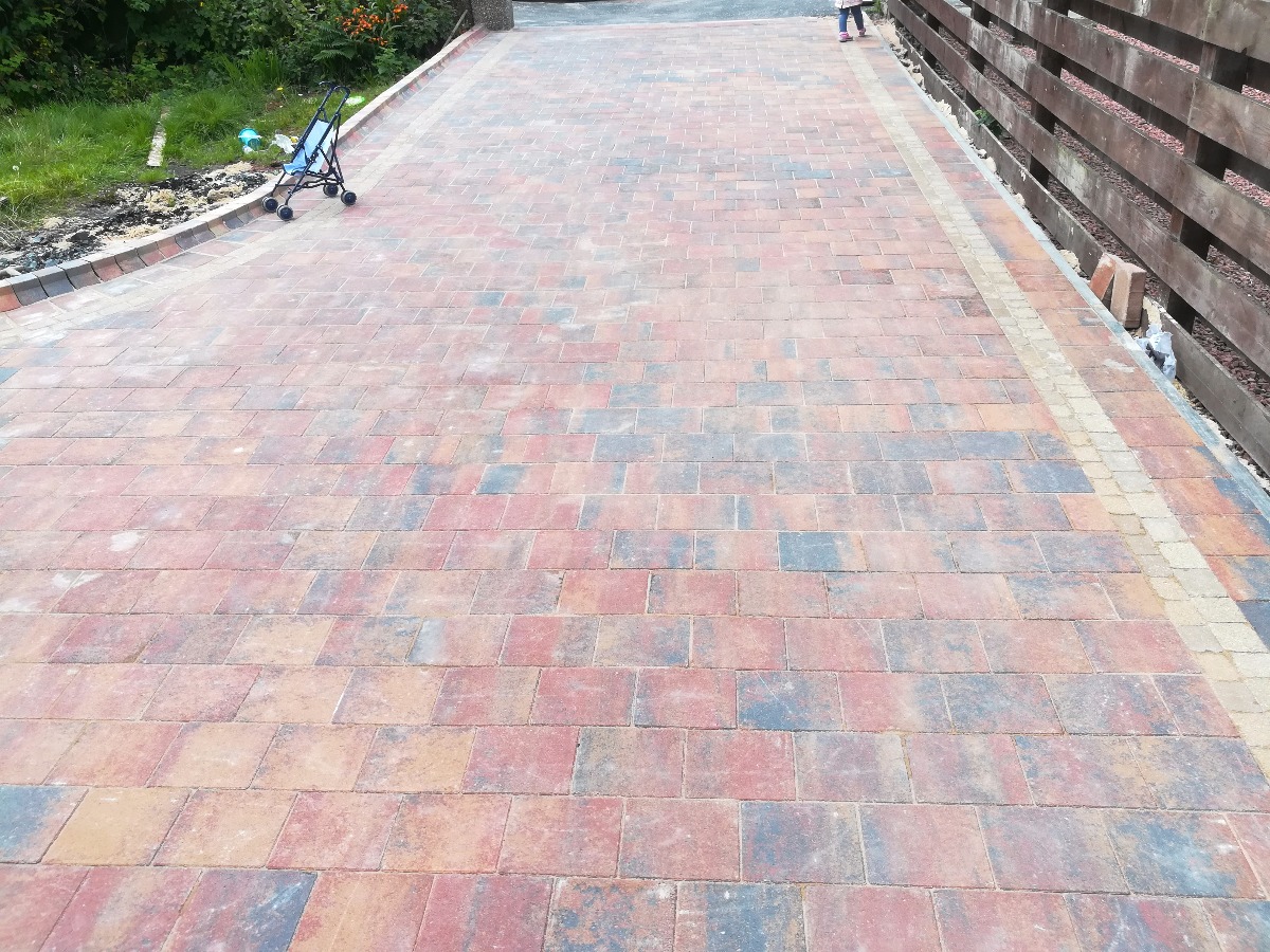 Builder: Image 3