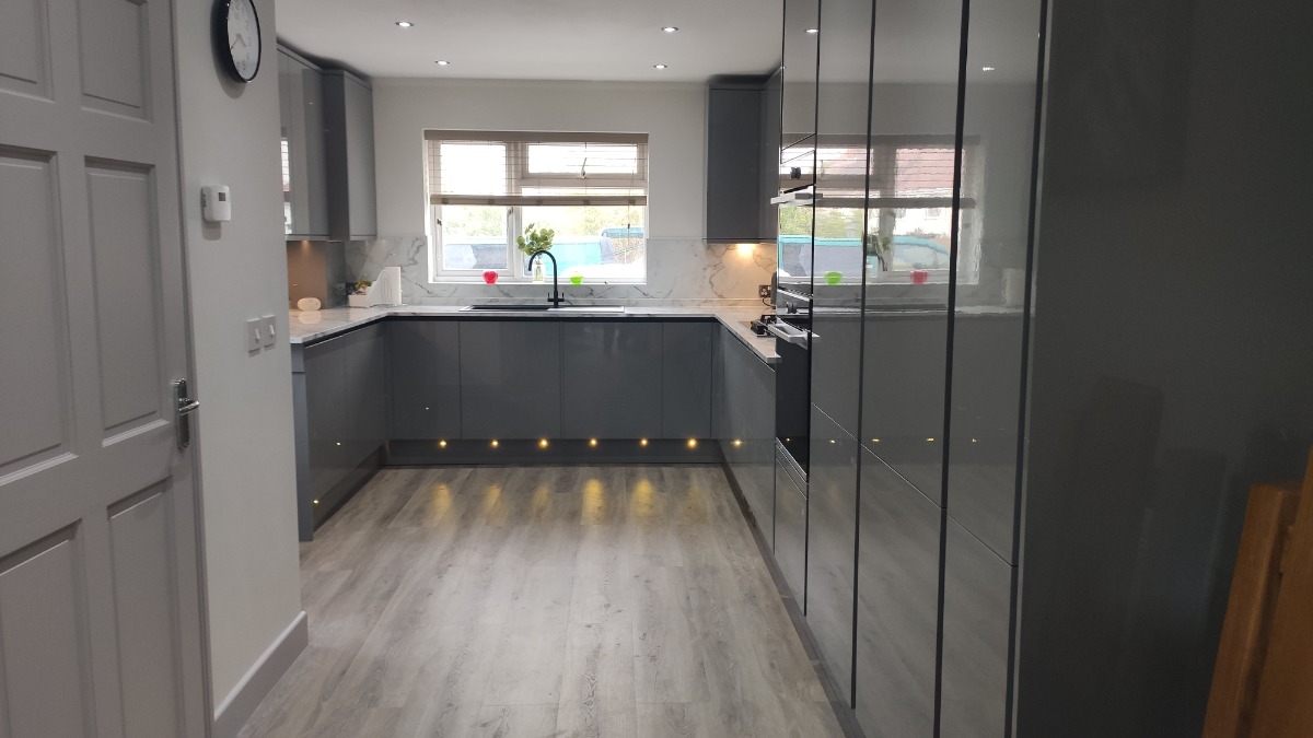 Kitchen Fitter: Image 9