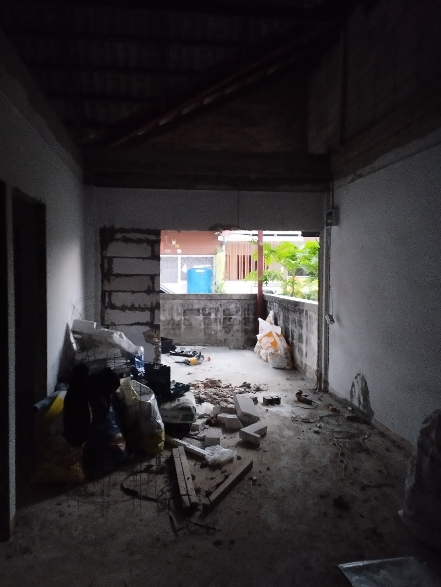 Builder: Image 81