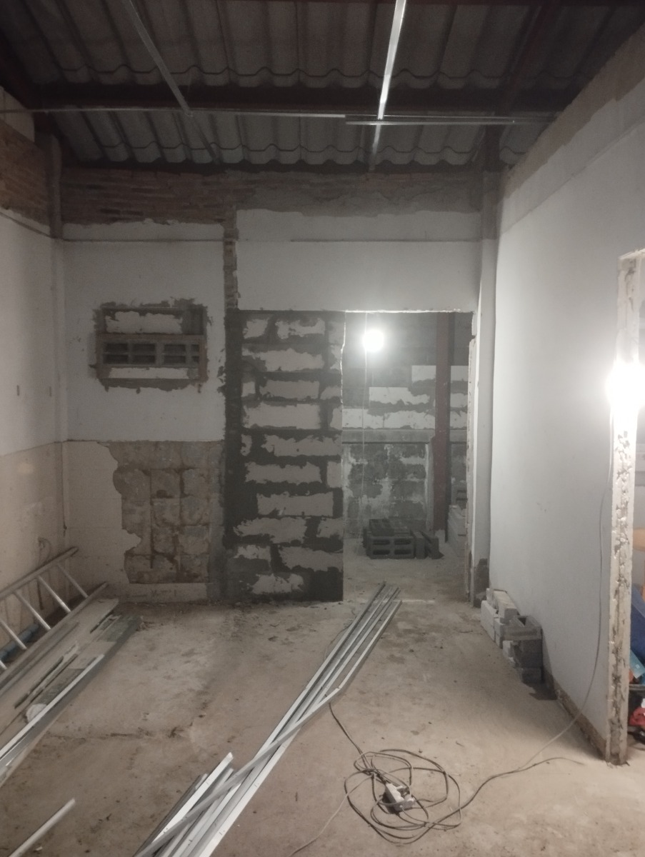 Builder: Image 82
