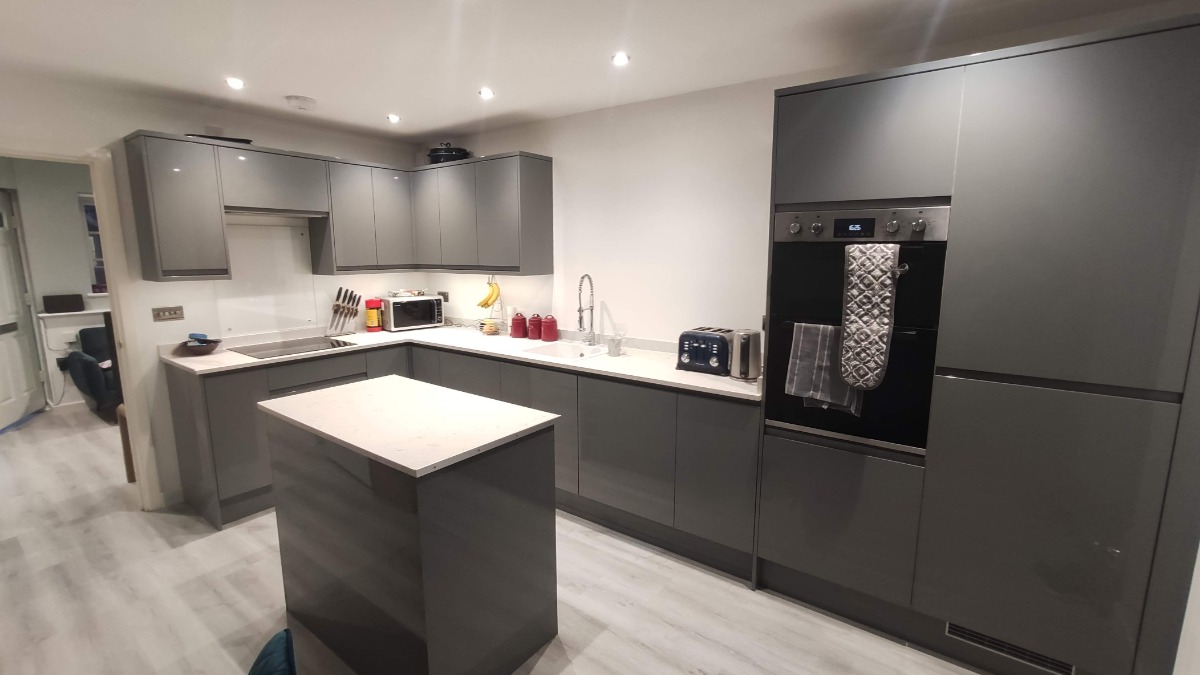 Kitchen Fitter: Image 11