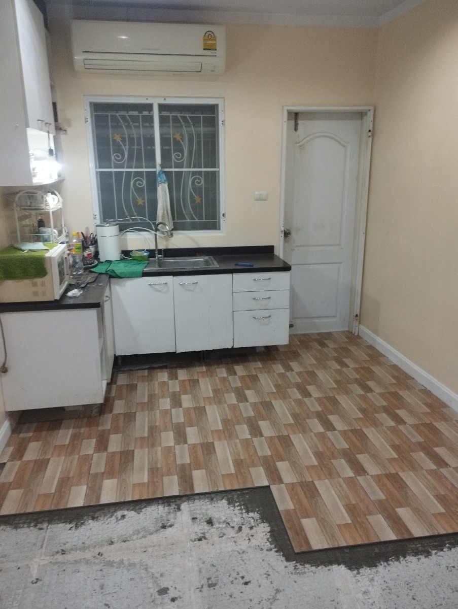 Tiler: Image 13