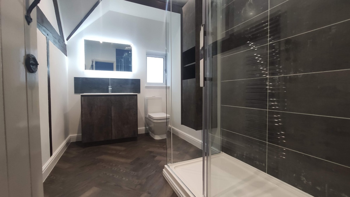 Bathroom Fitter: Image 1