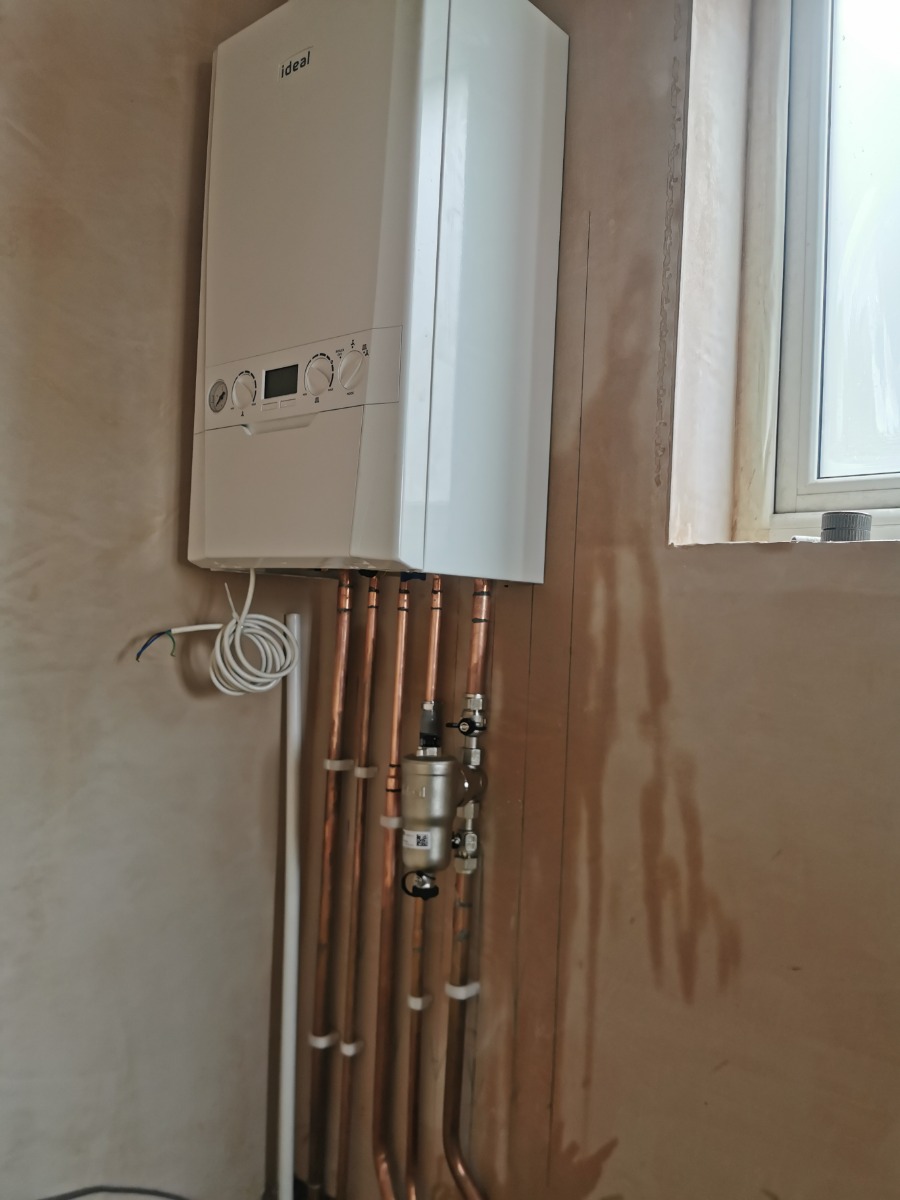 Heating Engineer: Image 3