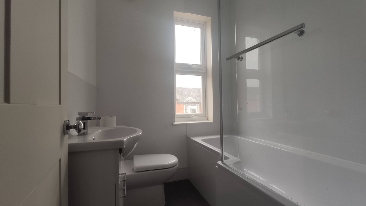 Bathroom Fitter: Image 6