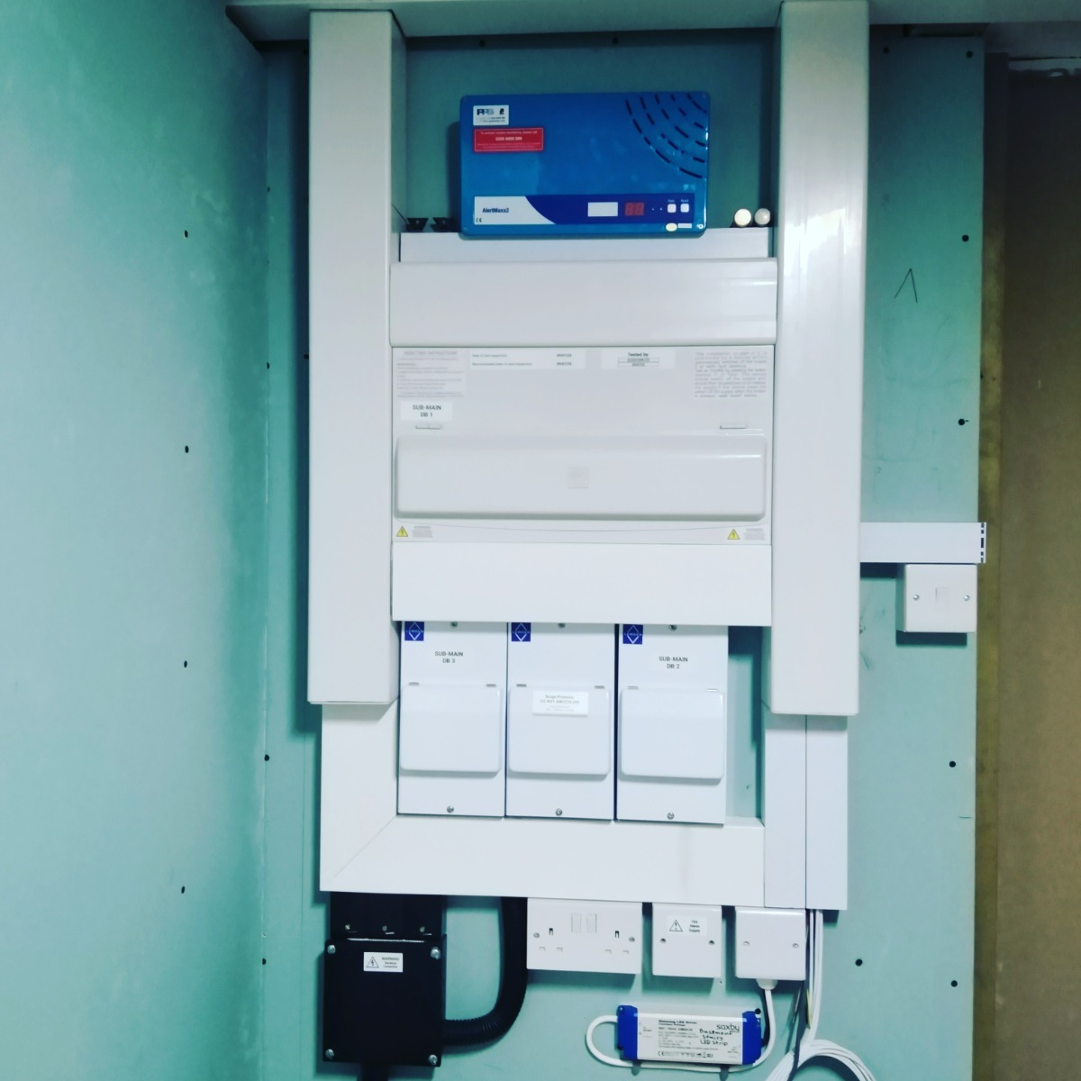 Electrician: Image 23