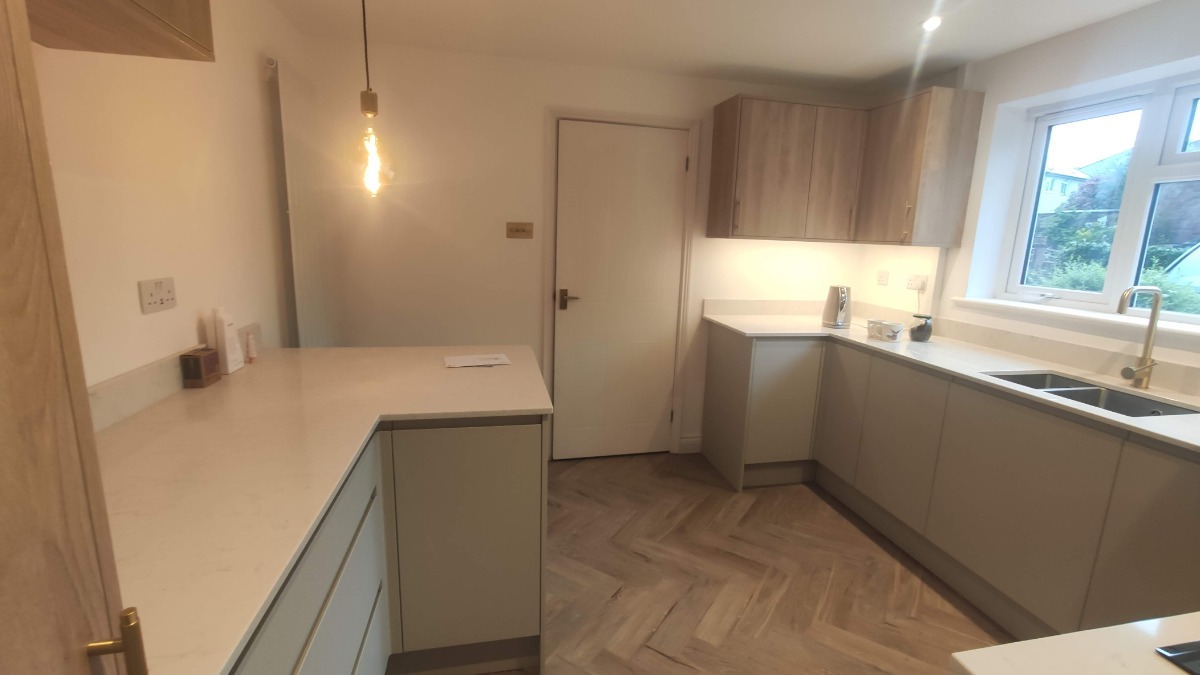 Kitchen Fitter: Image 16