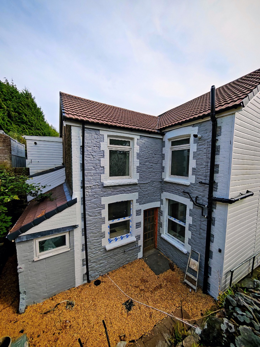 Painter and Decorator: Image 11