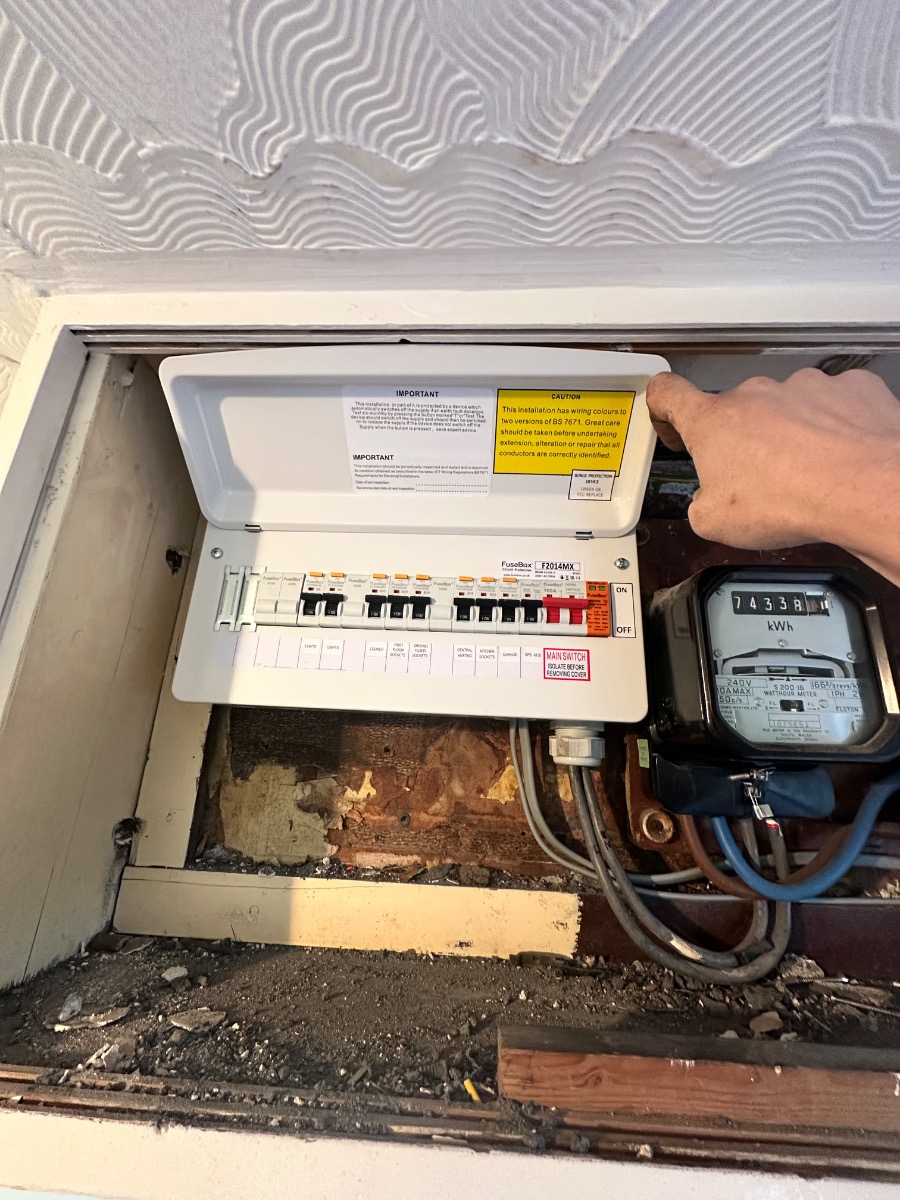 Electrician: Image 4